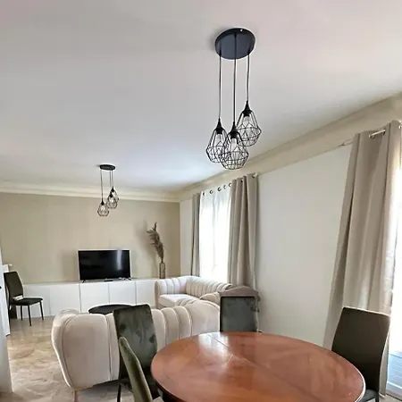 A 6 Min De La Mer Villa *